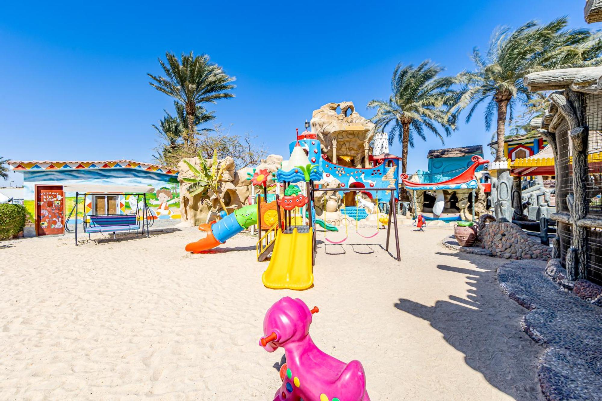 Seagull Beach Resort - Families And Couples Only Хургада Екстериор снимка